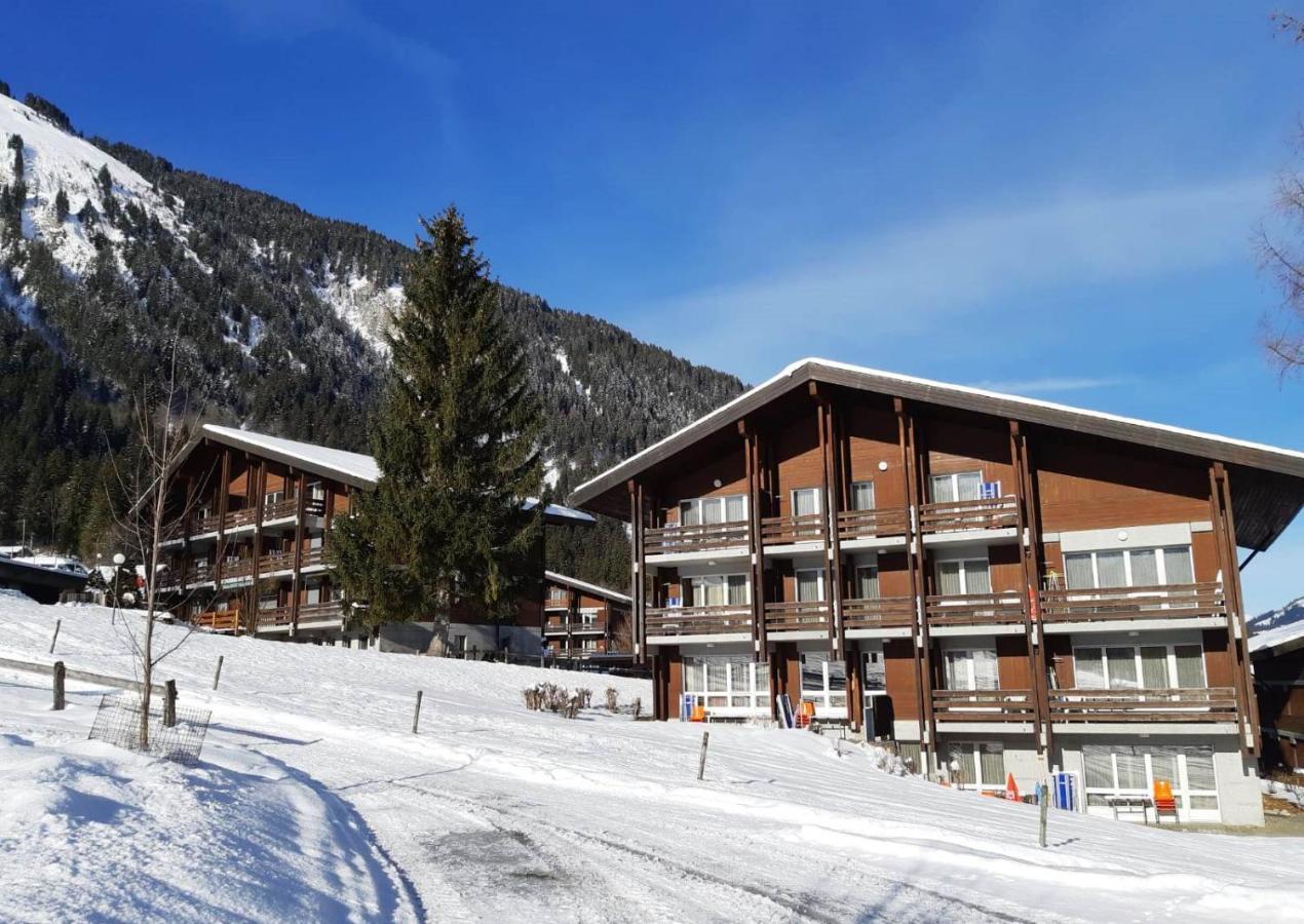 Hotel Reka-Feriendorf Lenk Zewnętrze zdjęcie